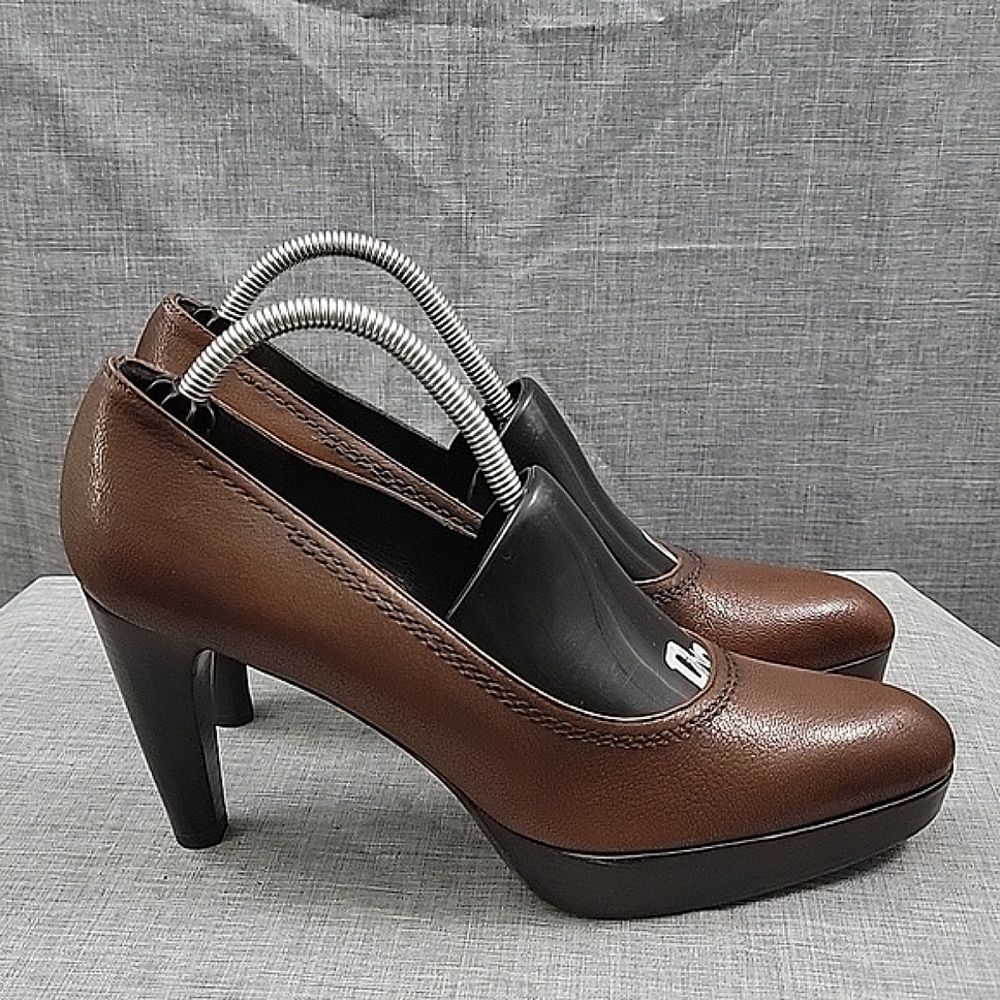 Stuart Weitzman NWOT Brown Leather Platform Pump Loafer Heel 9N Stitch Detail